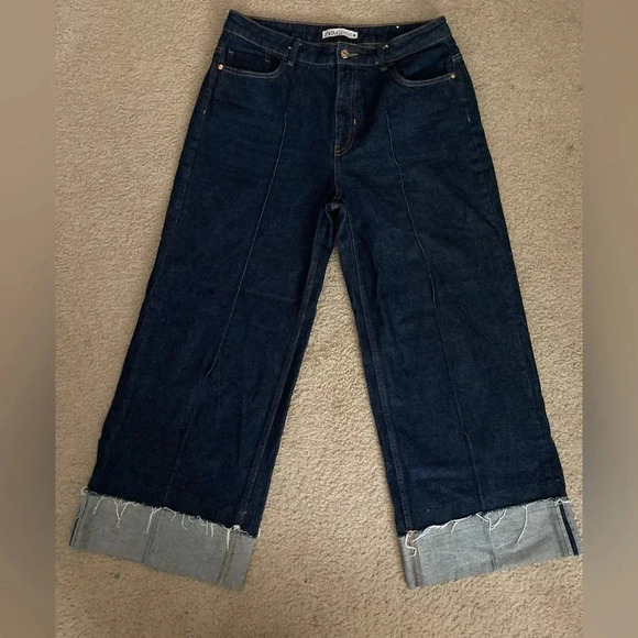 Zara Wide Leg Cropped Jeans Size 10 Dark Blue Wash Denim - Picture 2 of 4